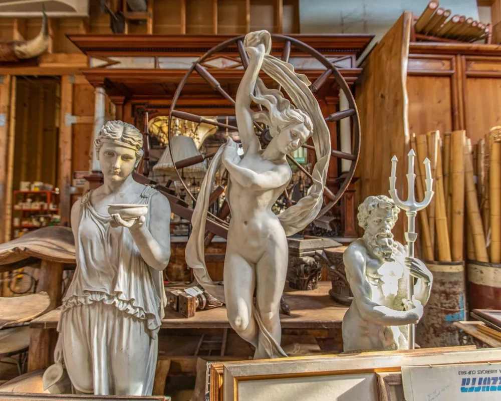 Aardvark Antiques 2020_Newport RI_37