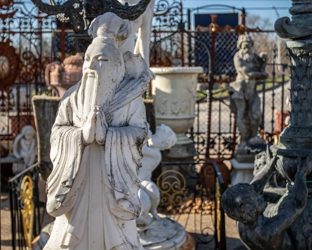 Aardvark Antiques 2020_Newport RI_69