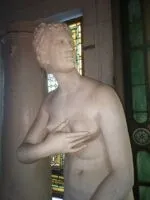 Marble Statue of Venus - Image 6